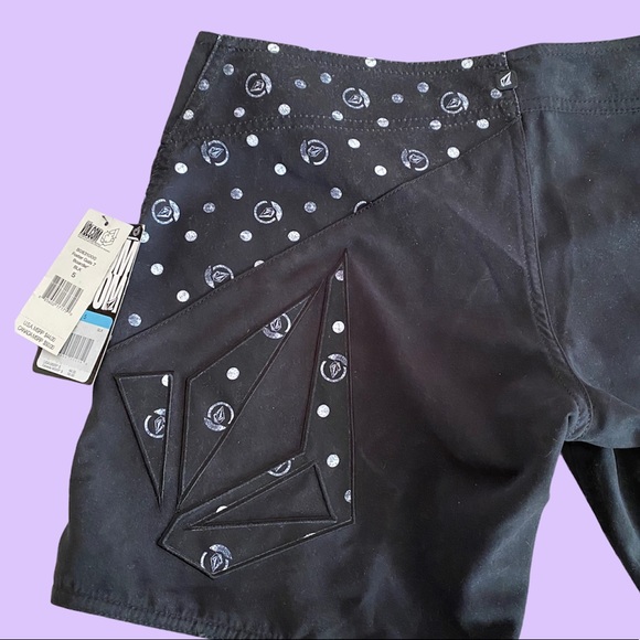 Volcom “Foster Gals 7 Boardie” Shorts - Picture 3 of 6